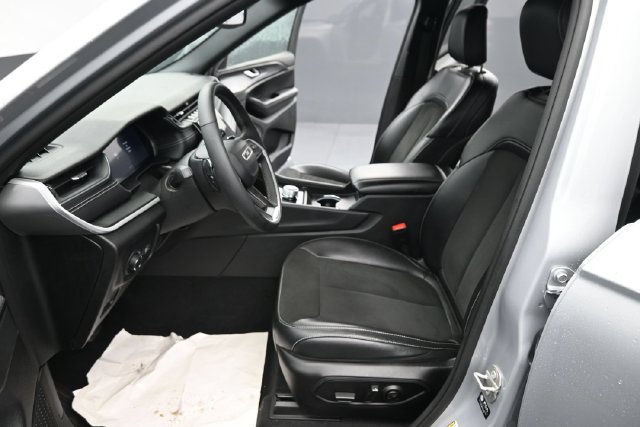 Used 2023 Jeep Grand Cherokee L Laredo AWD/4WD image 14