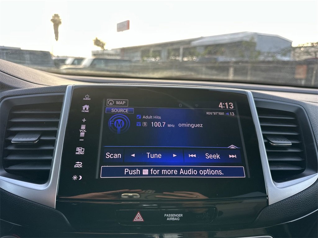 Used 2018 Honda Pilot Touring image 24