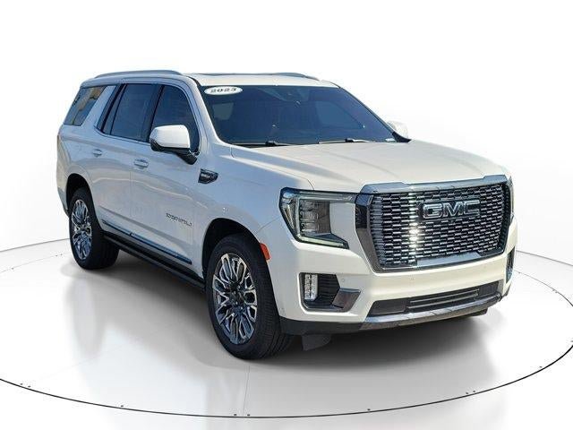 Used 2023 GMC Yukon Denali Ultimate AWD/4WD image 2