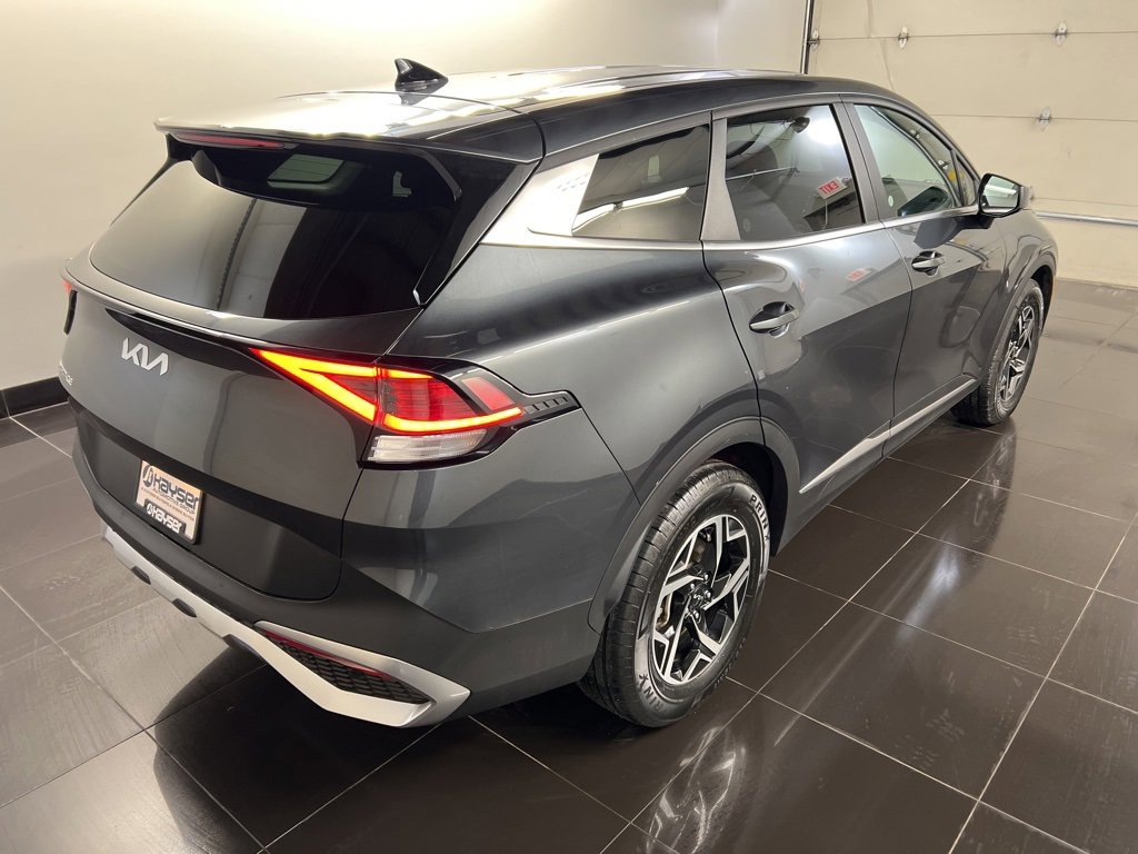 Used 2023 Kia Sportage LX image 6