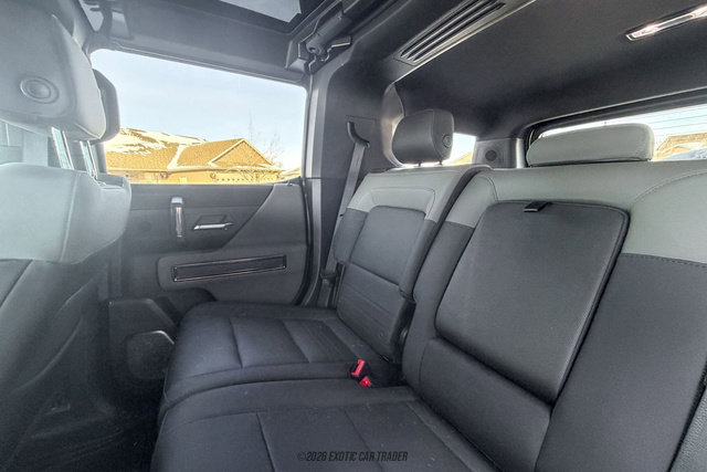 Used 2025 GMC Hummer EV 2X image 38