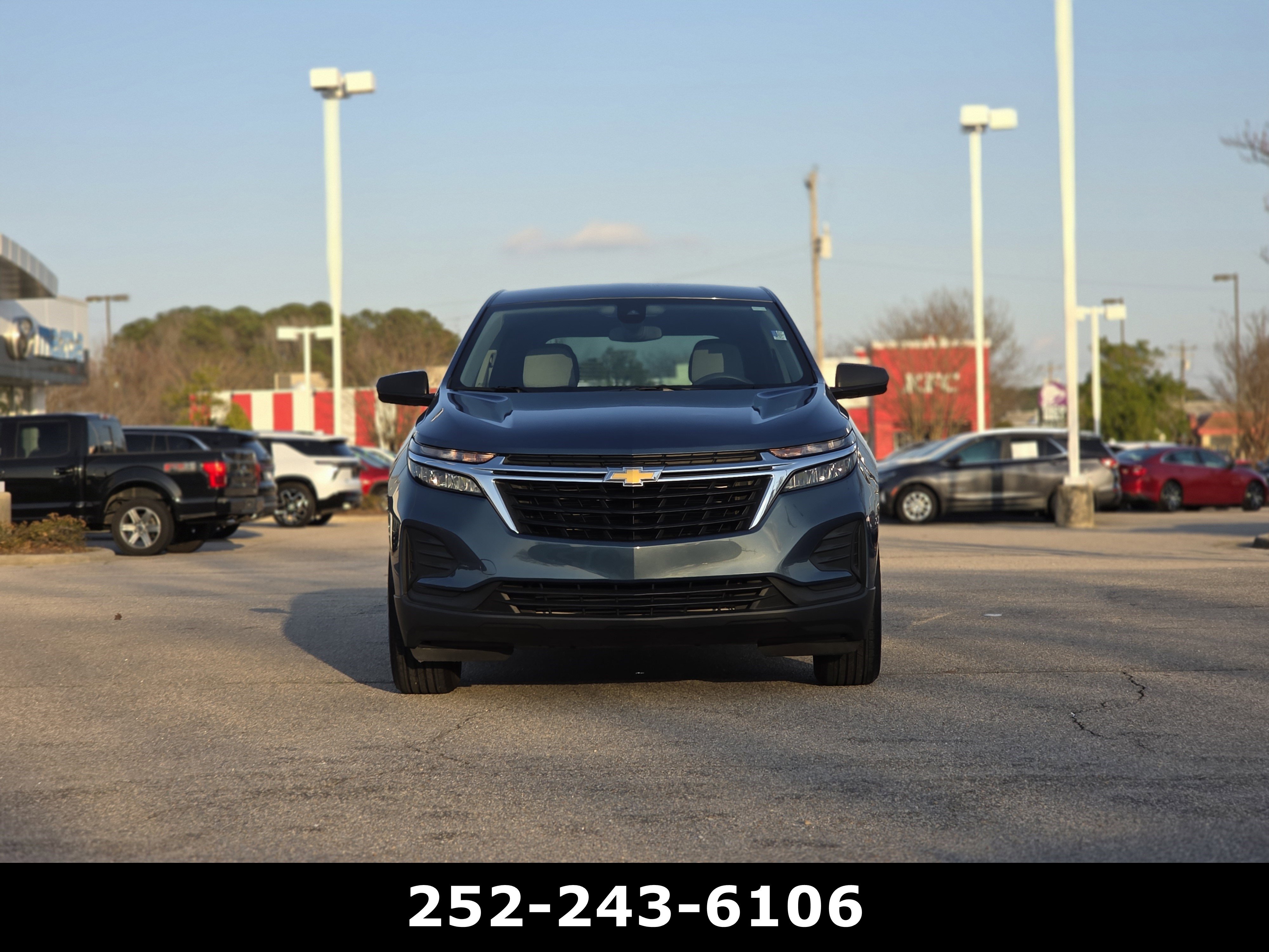Used 2024 Chevrolet Equinox LS FWD image 2