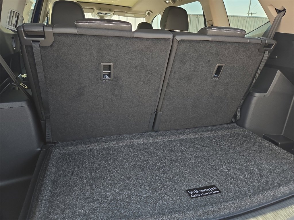 New 2025 Volkswagen Atlas SEL Premium R-Line image 14