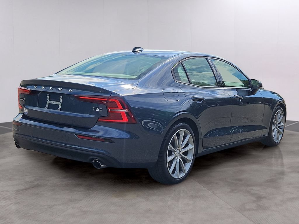 Used 2020 Volvo S60 T6 Momentum w/ Protection Package Premier AWD/4WD image 4