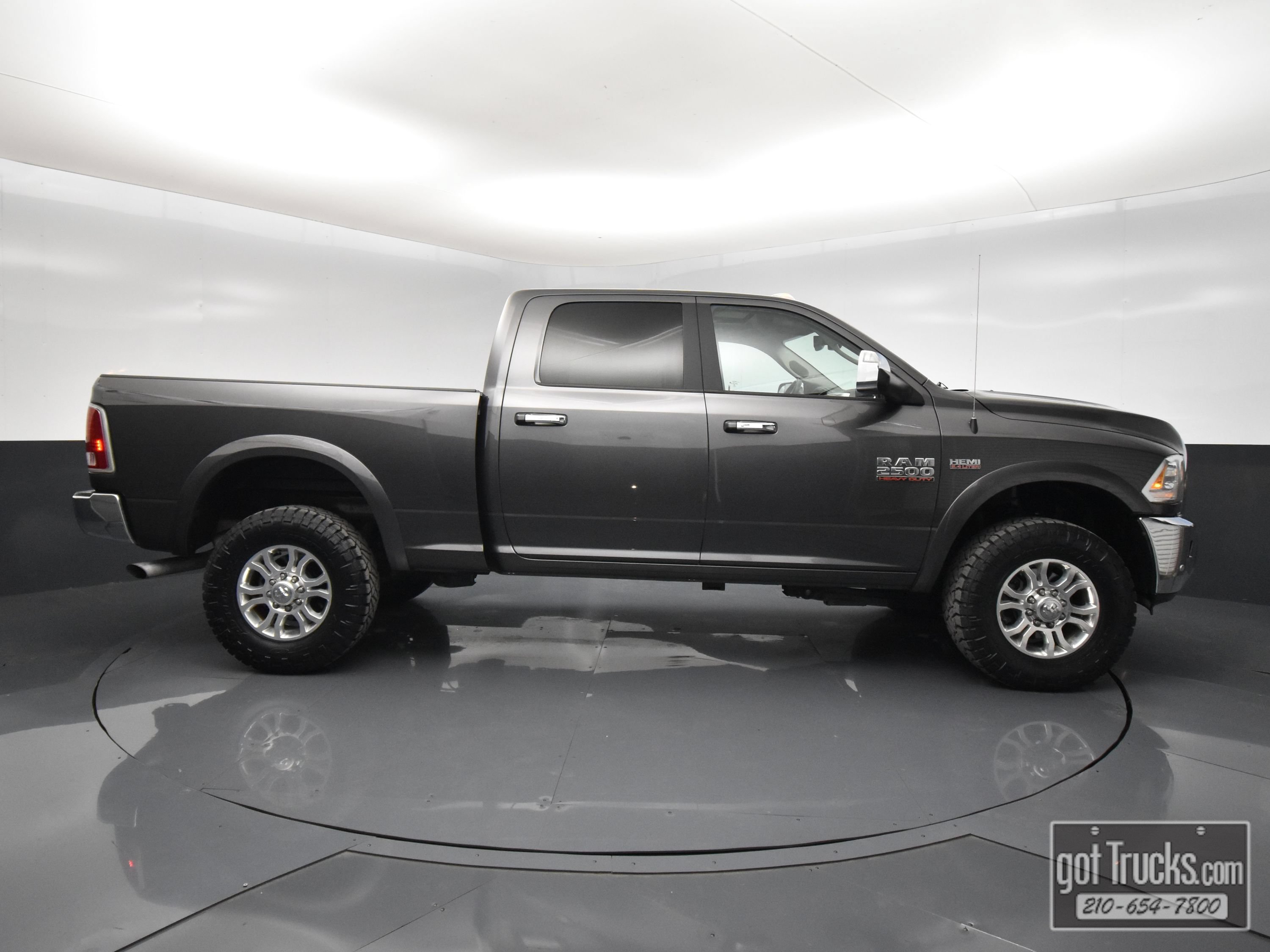 Used 2018 RAM 2500 Laramie w/ Snow Chief Group AWD/4WD image 51