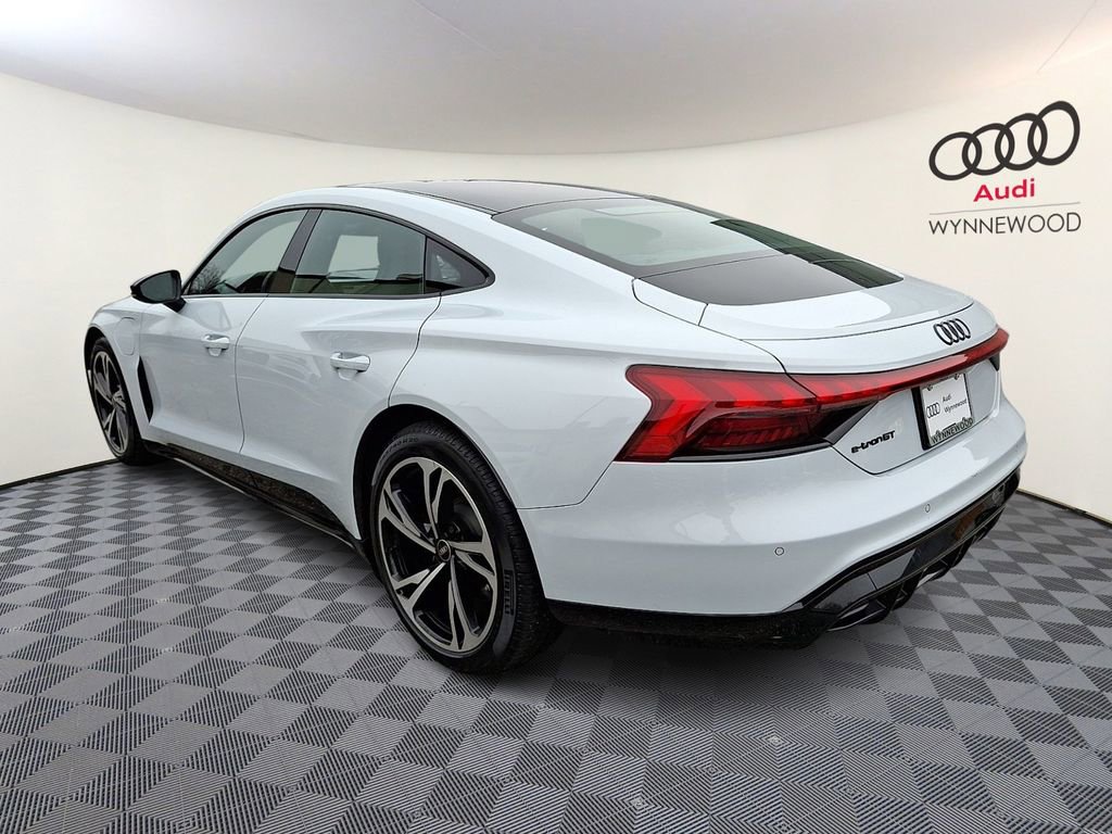 Used 2023 Audi e-tron GT Premium Plus w/ Performance Package image 4