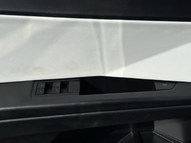 Used 2024 Tesla Cybertruck AWD Crew Cab image 19