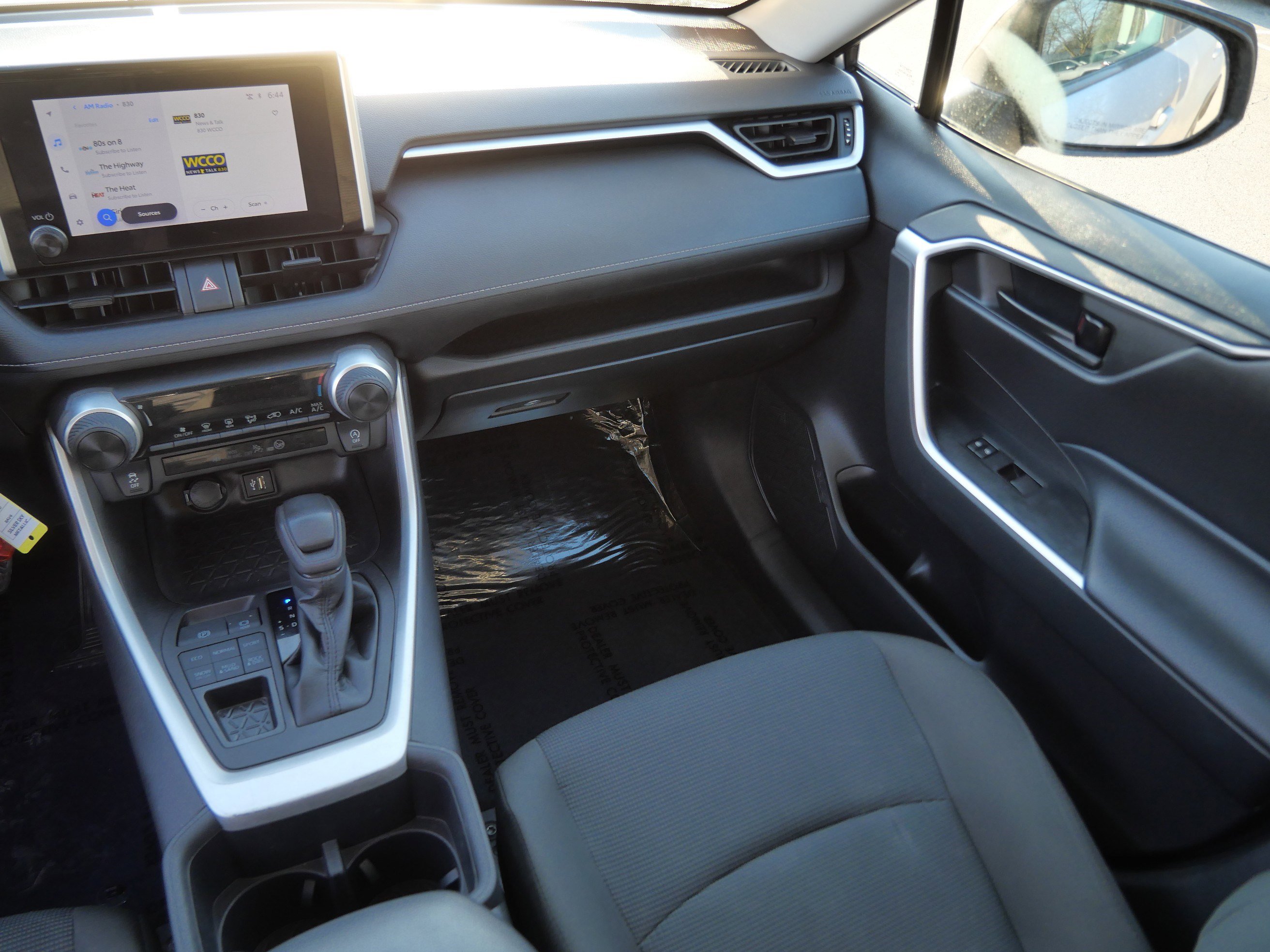 Certified 2023 Toyota RAV4 LE AWD/4WD image 12