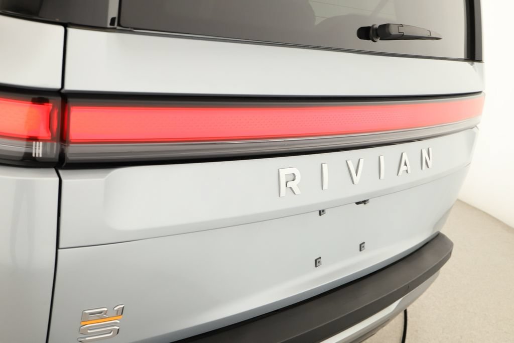 Used 2024 Rivian R1S Adventure AWD/4WD image 35
