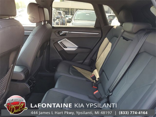 Used 2021 Audi Q3 2.0T Premium image 24