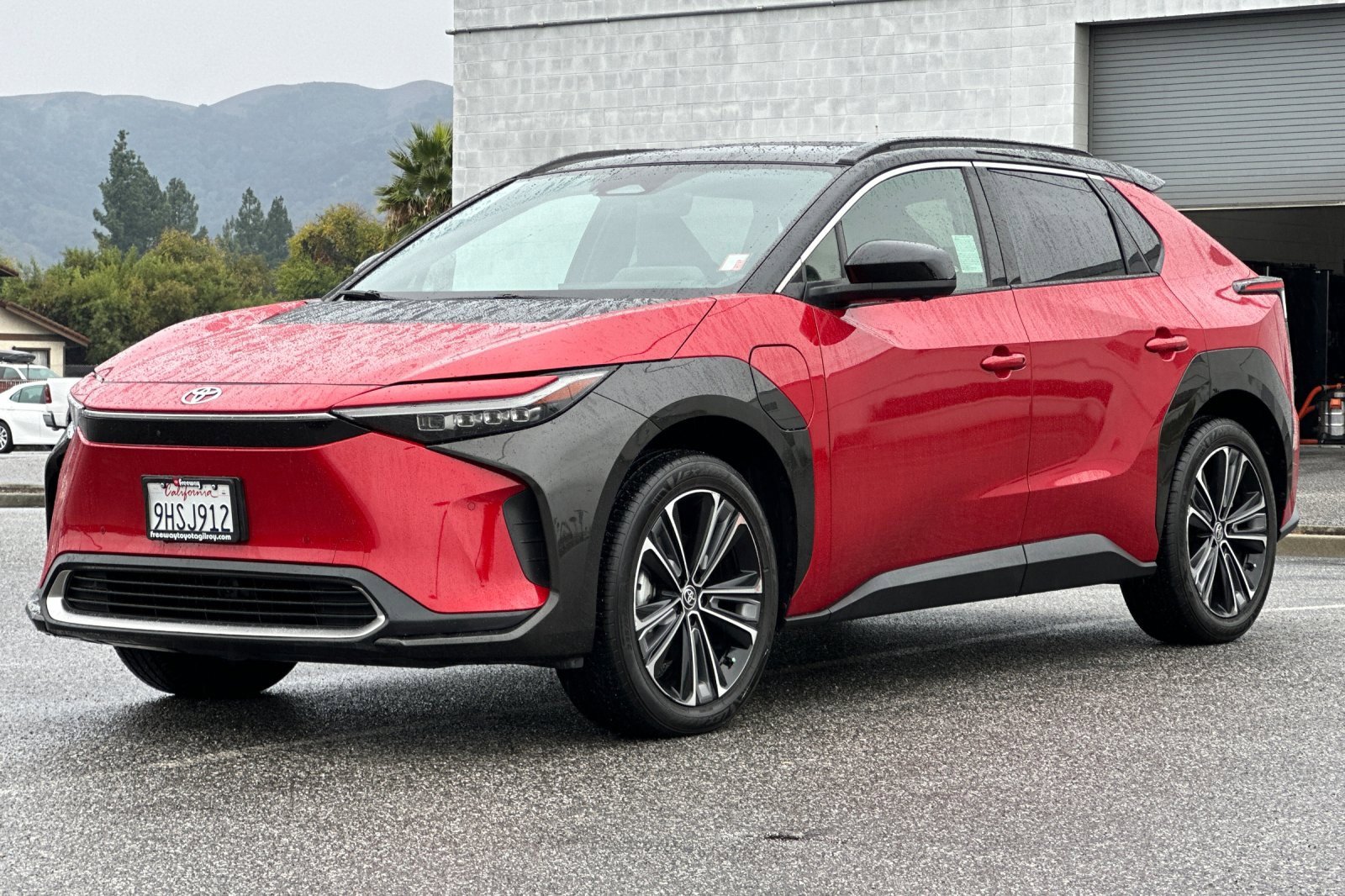 Used 2023 Toyota bZ4X Limited image 9