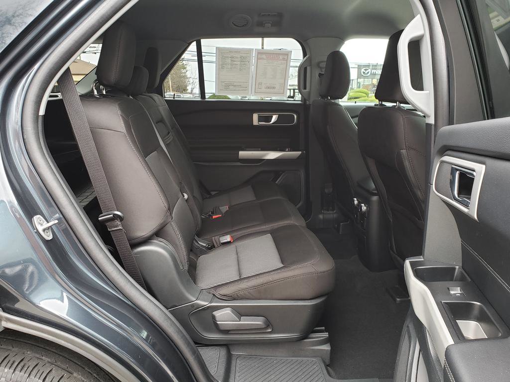 Used 2022 Ford Explorer XLT w/ Class IV Trailer Tow Package AWD/4WD image 13