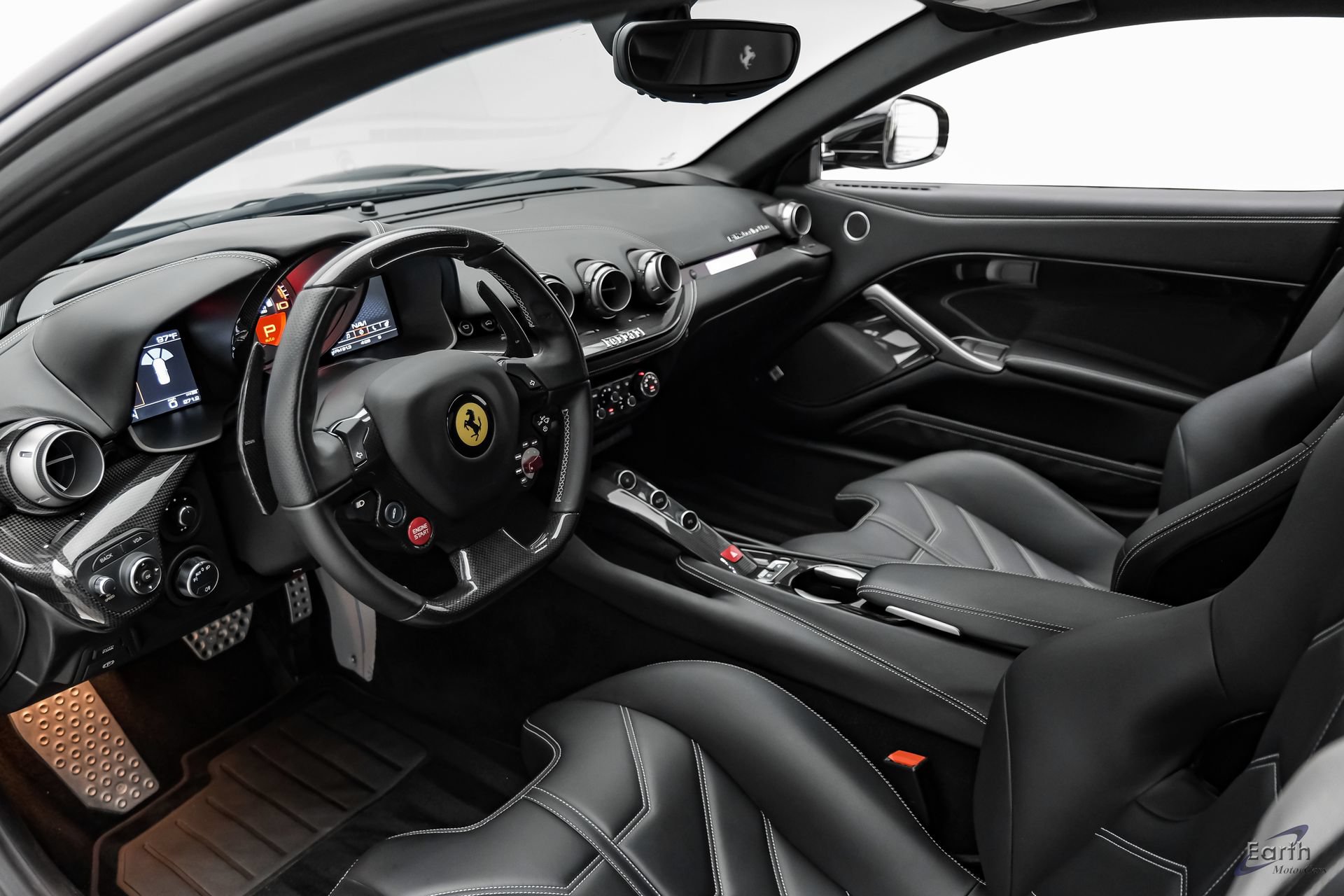 Used 2017 Ferrari F12 Berlinetta RWD image 3