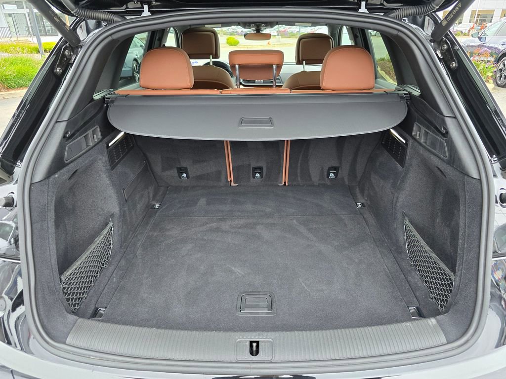 Used 2023 Audi Q5 2.0T Premium w/ Convenience Package image 13