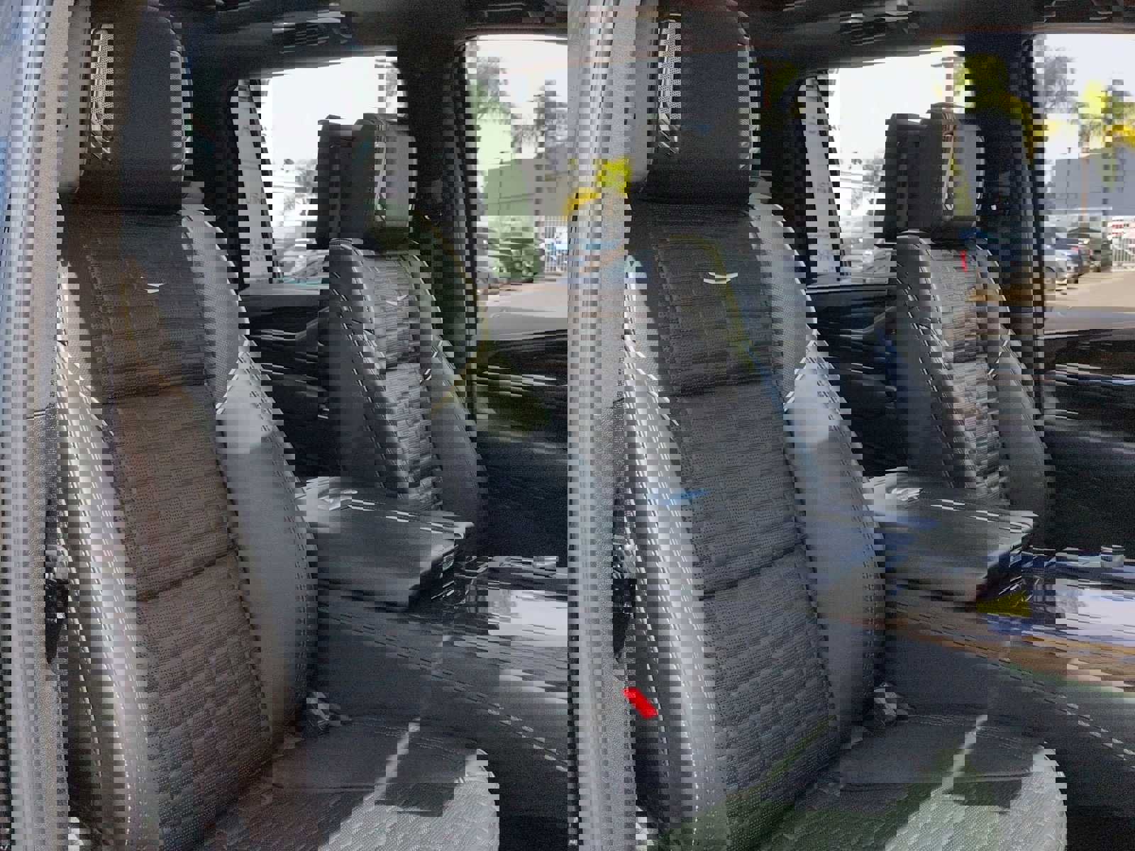 Certified 2024 Cadillac Escalade ESV Sport Platinum w/ LPO, ONYX Package AWD/4WD image 28