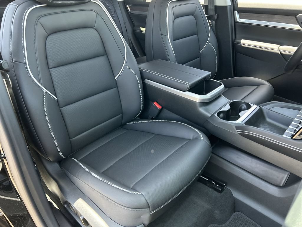 New 2026 GMC Terrain Denali w/ LPO, Black Badging Package AWD/4WD image 28