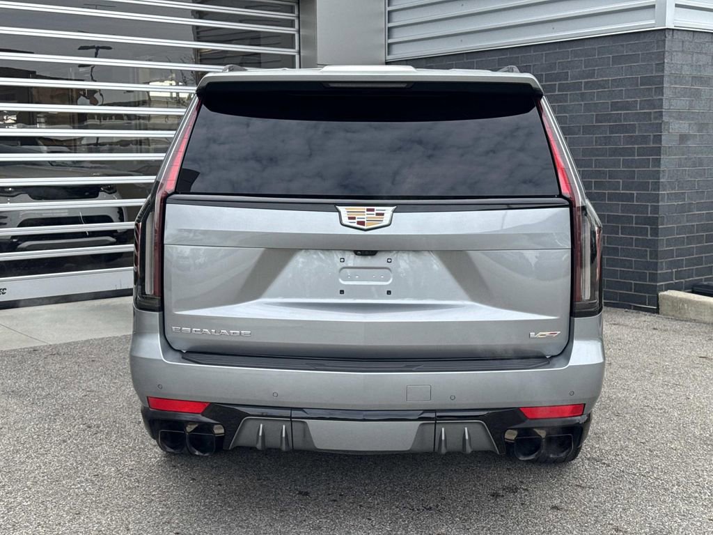 Used 2023 Cadillac Escalade V AWD/4WD image 5