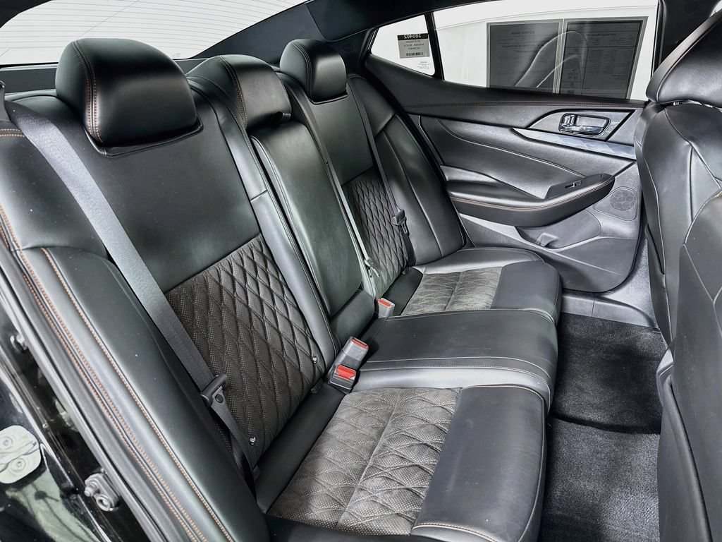 Used 2019 Nissan Maxima SR w/ Premium Package FWD image 35
