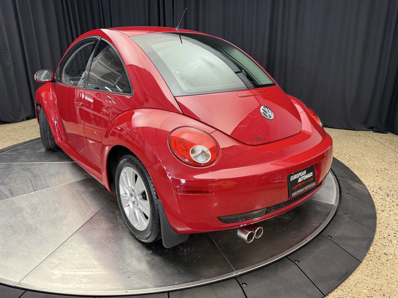Used 2008 Volkswagen Beetle S FWD image 11