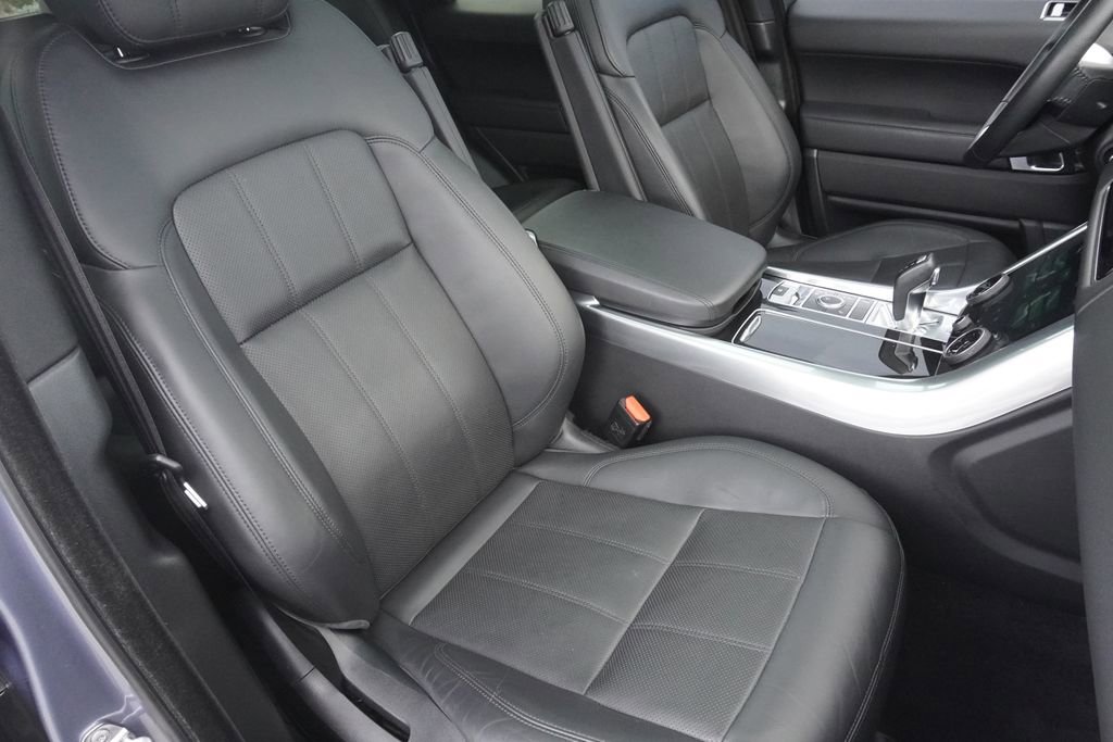 Used 2020 Land Rover Range Rover Sport HSE image 24