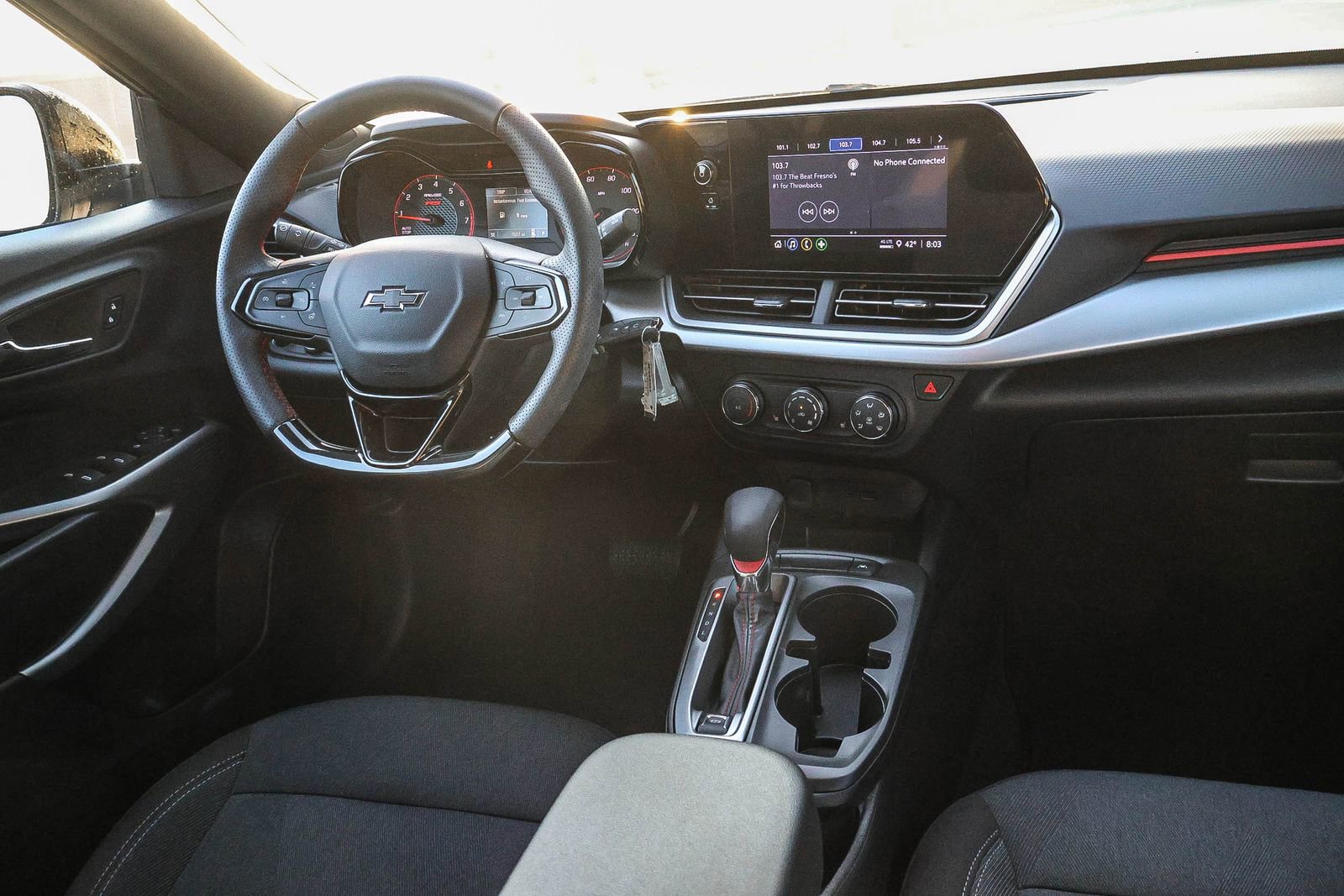 Used 2025 Chevrolet Trax RS image 23