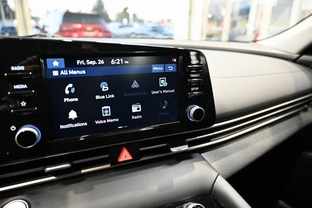 Used 2022 Hyundai Elantra SEL w/ Convenience Package image 15