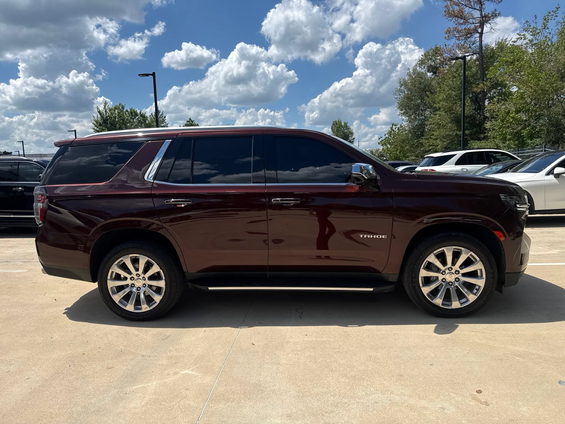 Used 2023 Chevrolet Tahoe Premier AWD/4WD image 3
