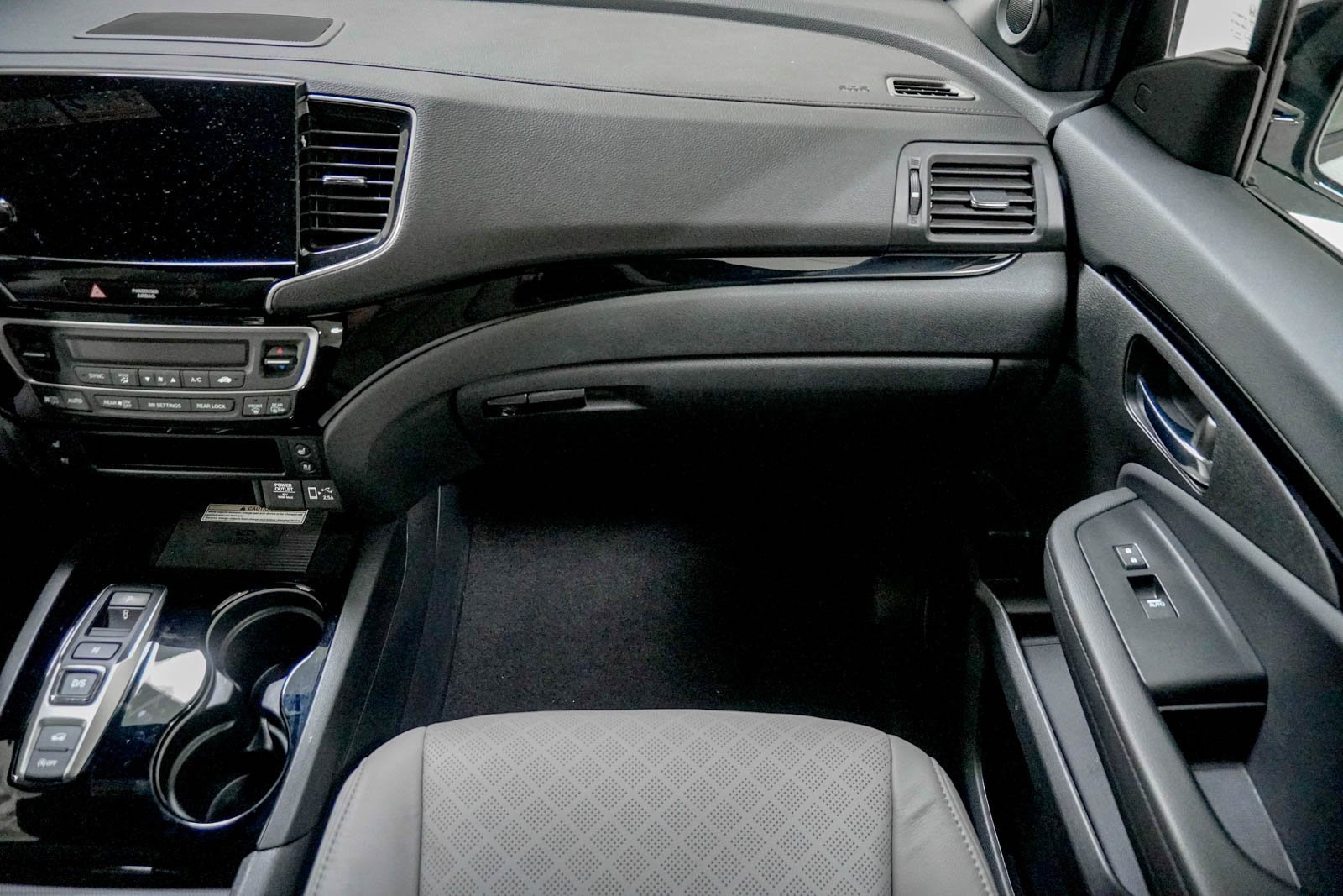 Used 2021 Honda Passport Elite image 31