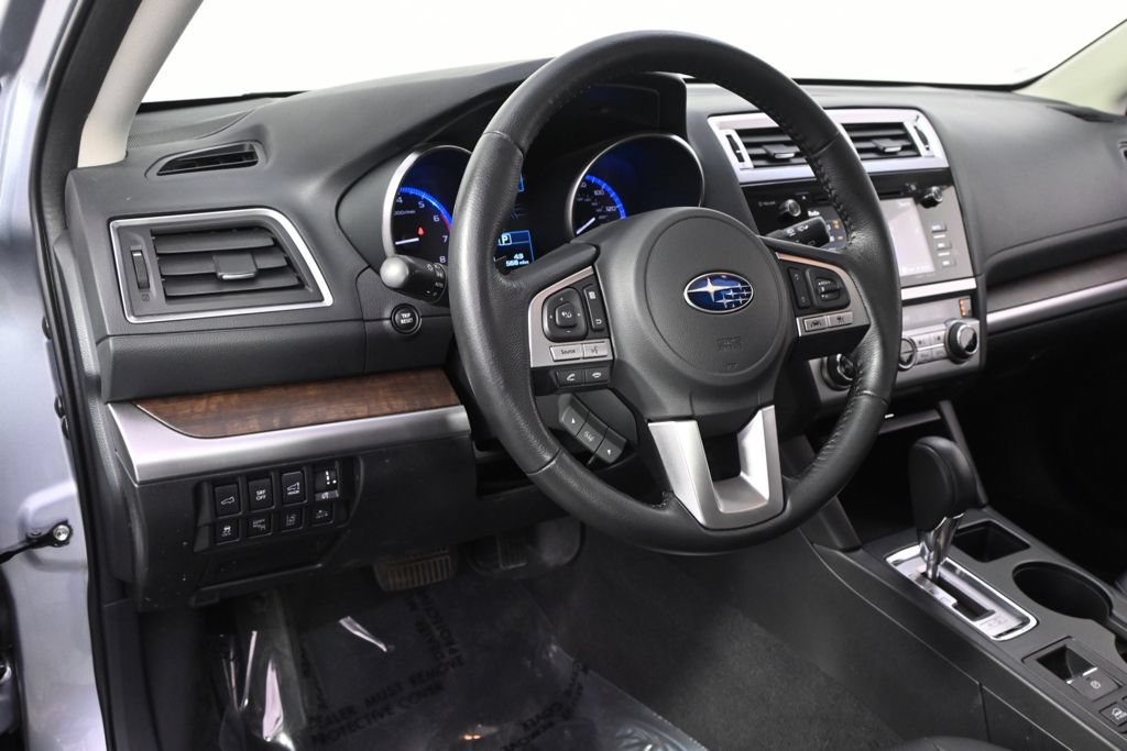 Used 2017 Subaru Outback 2.5i Limited AWD/4WD image 12