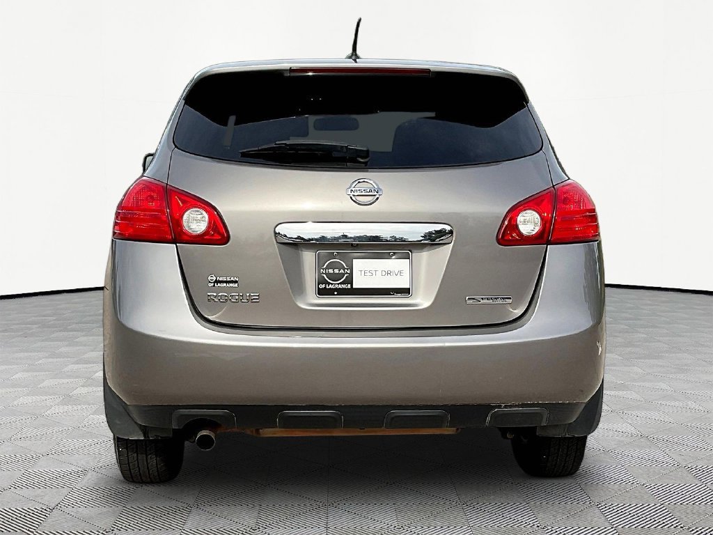 Used 2013 Nissan Rogue S w/ Special Edition Pkg FWD image 7