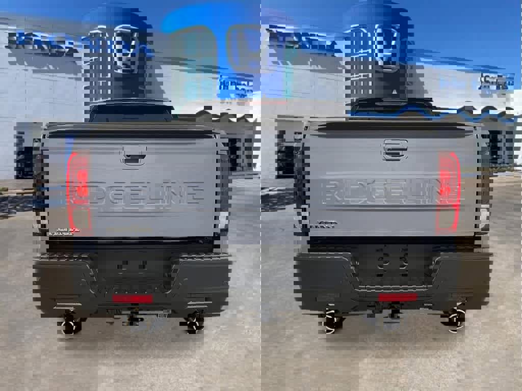 New 2026 Honda Ridgeline Black Edition image 4