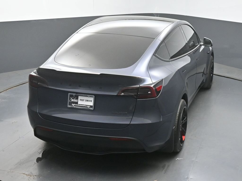 Used 2023 Tesla Model Y Long Range image 40