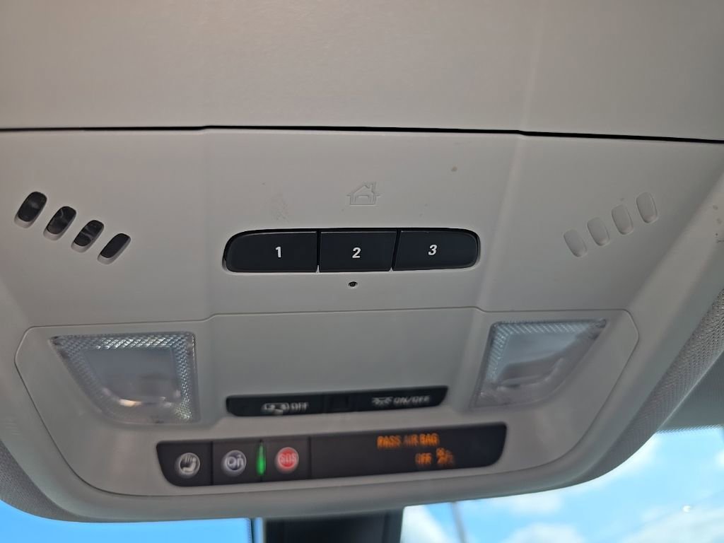 Used 2020 Chevrolet Blazer LT image 25