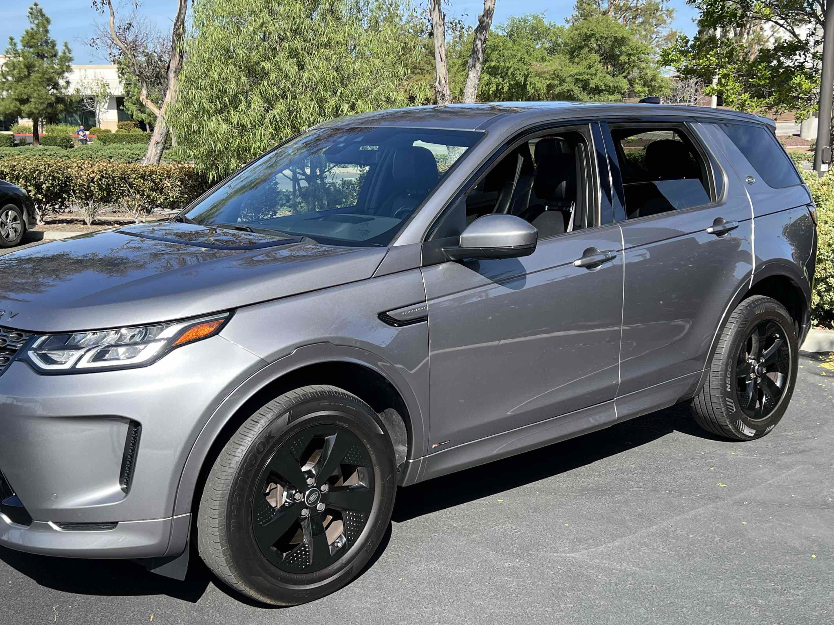 Used 2020 Land Rover Discovery Sport S R-Dynamic AWD/4WD image 45