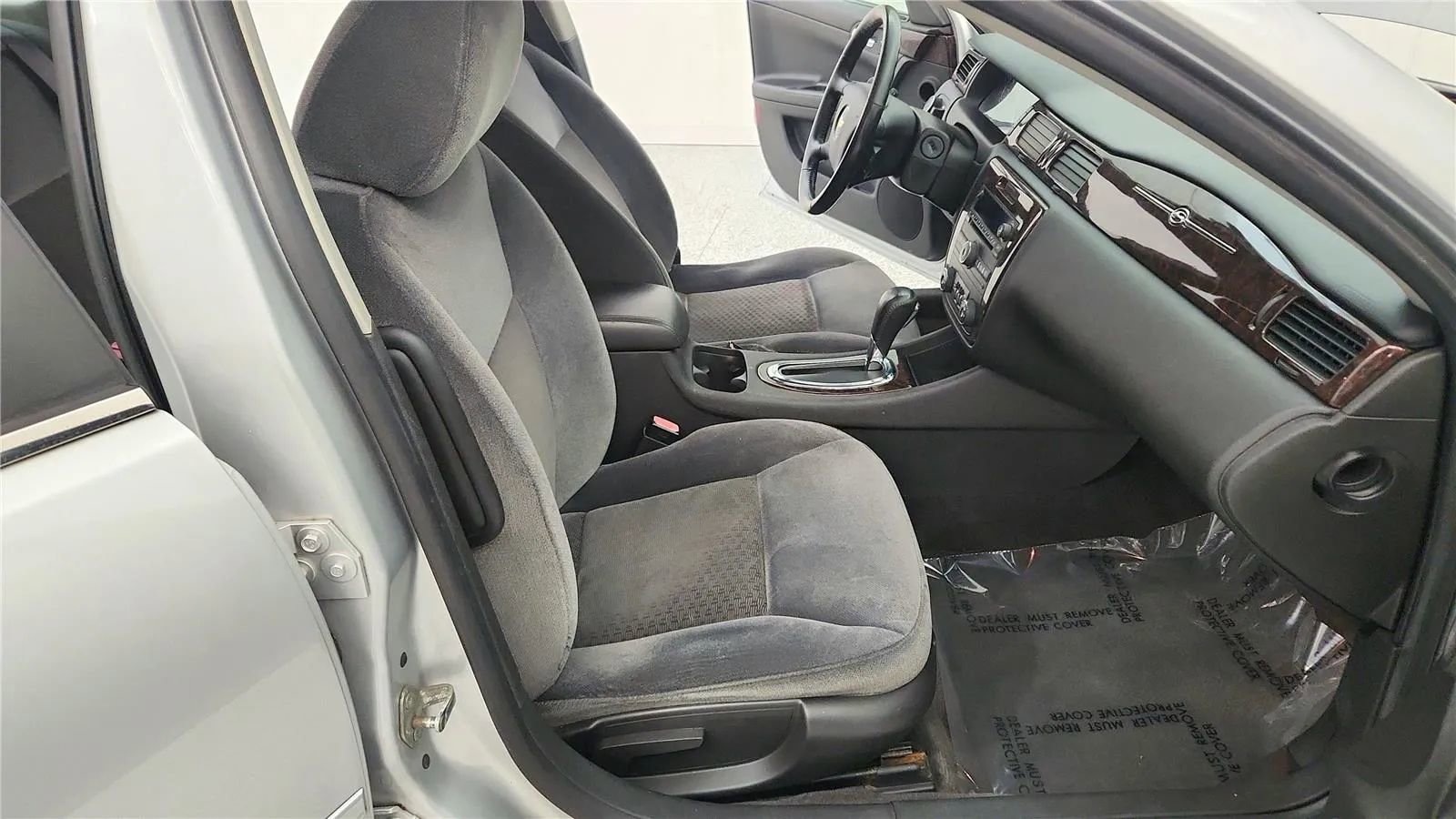 Used 2012 Chevrolet Impala LT w/ LT Sunroof Package image 35