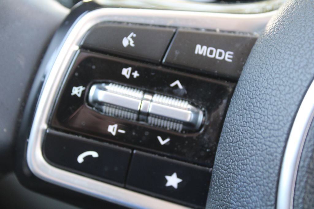 Certified 2025 Kia Sorento S w/ Panoramic Sunroof Package FWD image 27