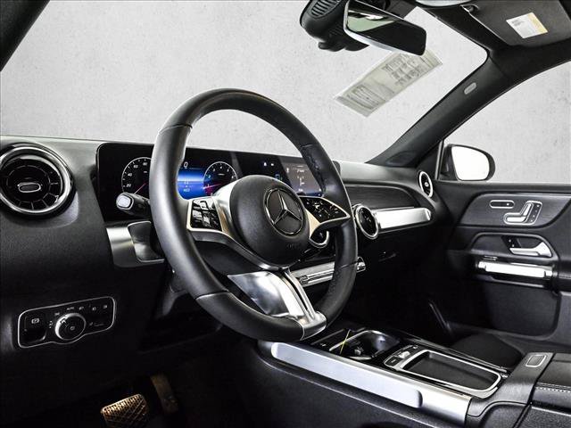 Certified 2026 Mercedes-Benz GLB 250 4MATIC w/ Sun & Sound Package image 10