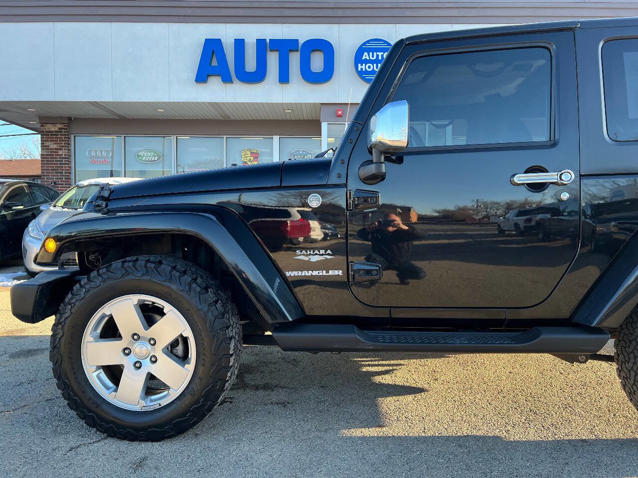 Used 2011 Jeep Wrangler Sahara image 28
