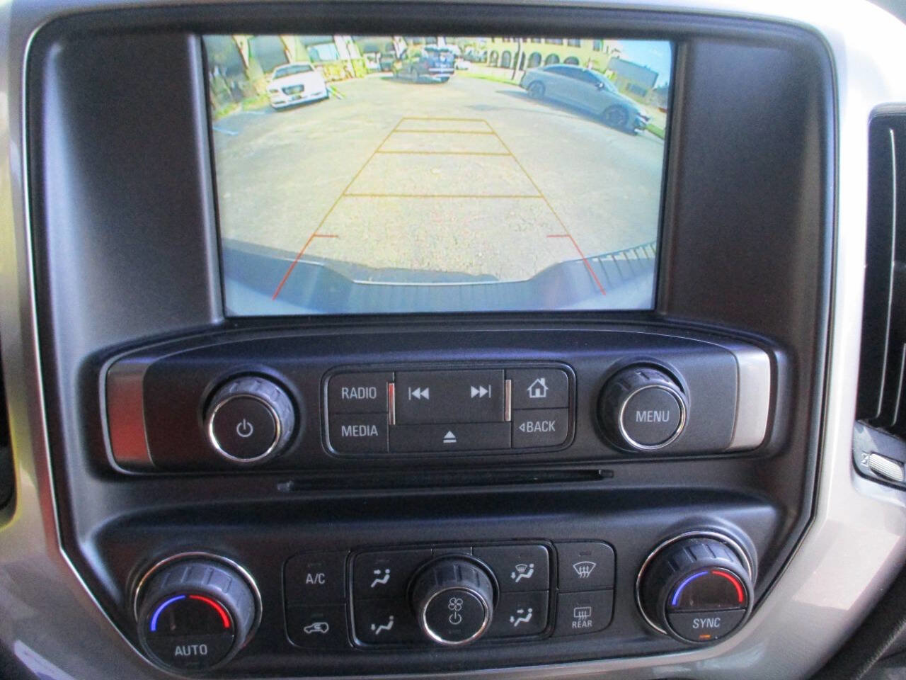 Used 2018 Chevrolet Silverado 1500 LT w/ All Star Edition RWD image 17