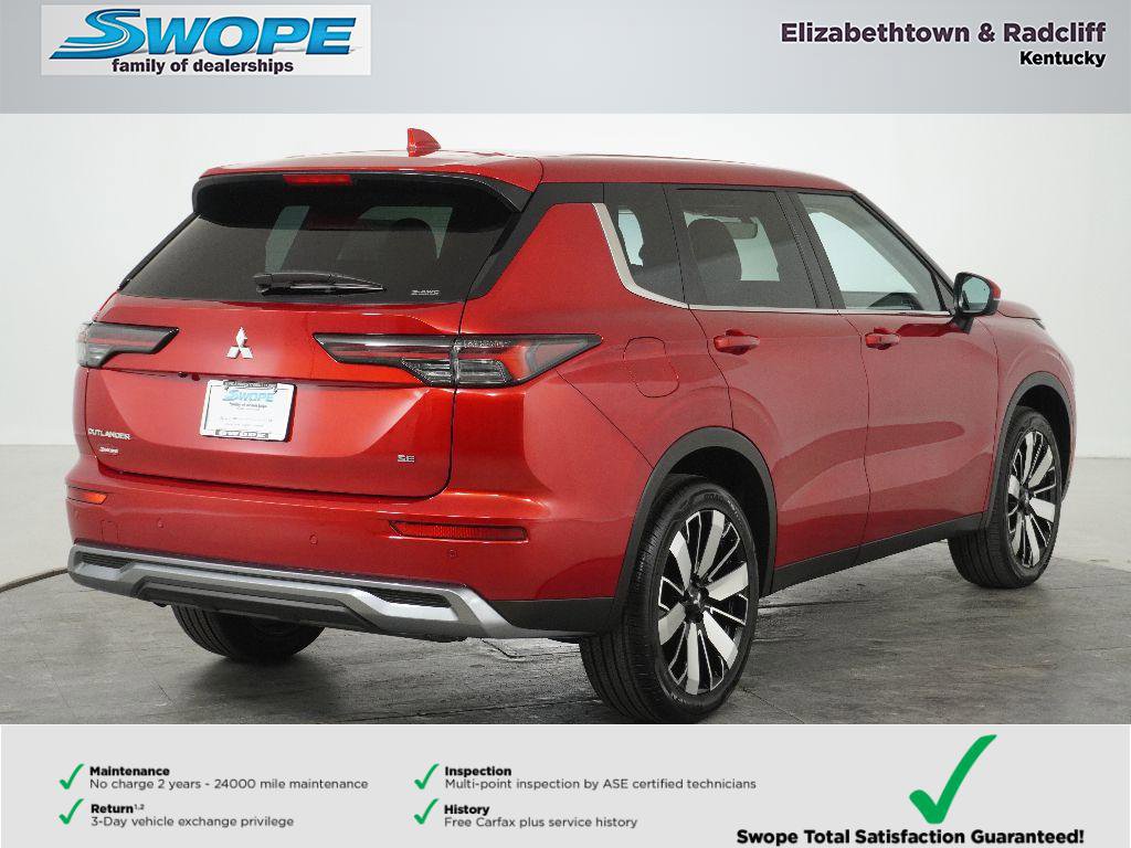 Used 2025 Mitsubishi Outlander SE AWD/4WD image 3