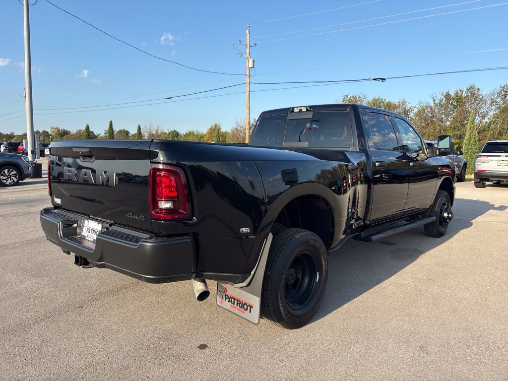 New 2027 RAM 3500 Tradesman AWD/4WD image 32