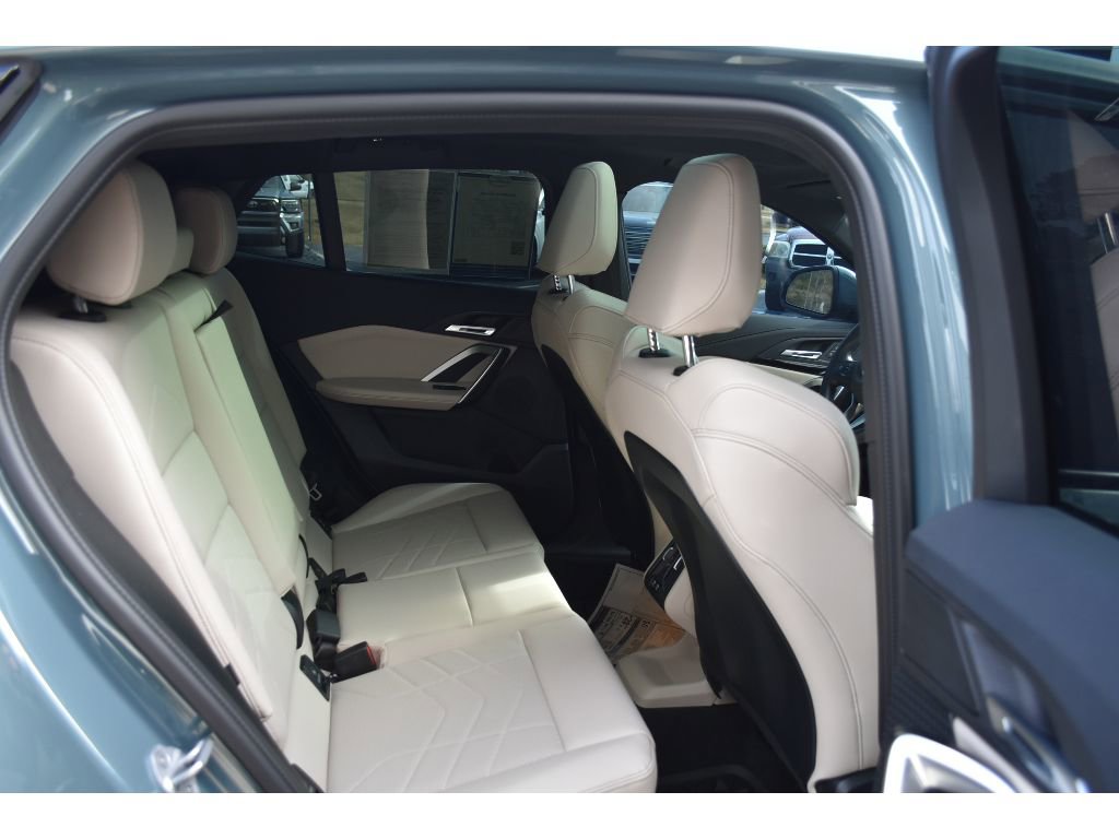 Used 2025 BMW X2 xDrive28i w/ Convenience Package image 15