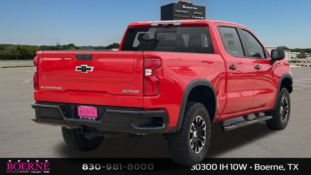 Used 2023 Chevrolet Silverado 1500 ZR2 w/ Technology Package AWD/4WD image 3