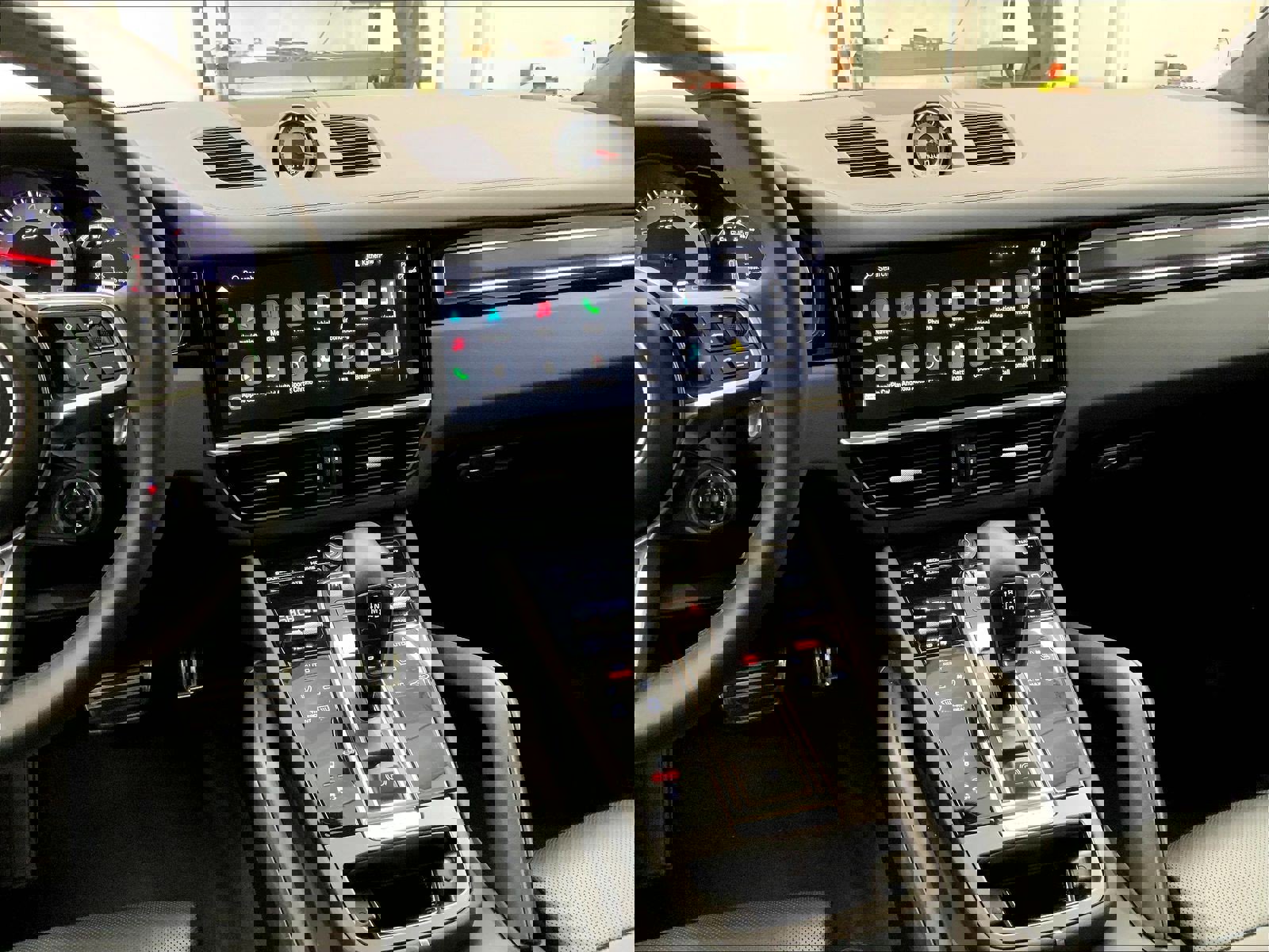 Used 2023 Porsche Cayenne GTS image 17