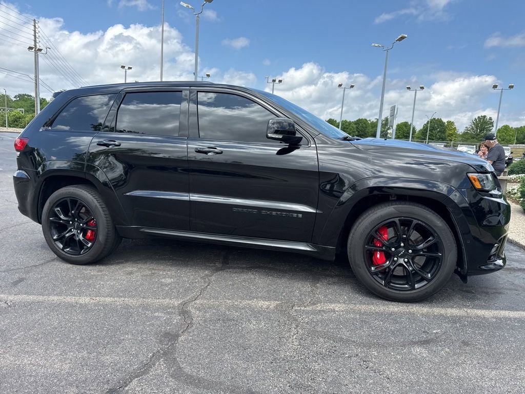 Used 2021 Jeep Grand Cherokee SRT w/ Trailer Tow Group IV AWD/4WD image 31