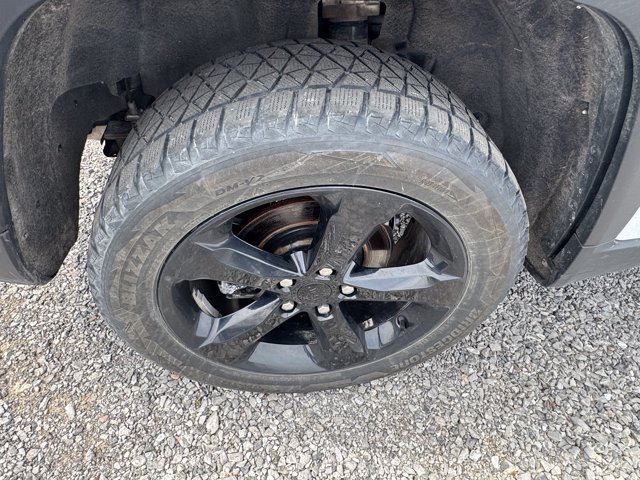Used 2023 Jeep Grand Cherokee Altitude AWD/4WD image 11