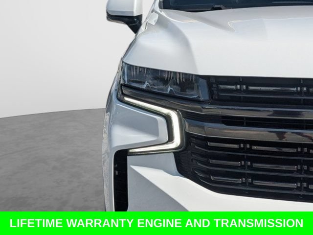 Used 2022 Chevrolet Suburban RST w/ Sport Performance Package RWD image 9