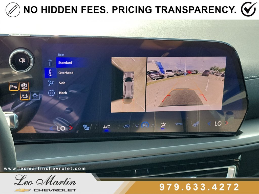 New 2027 Chevrolet Traverse LT w/ Driver Confidence Package FWD image 25