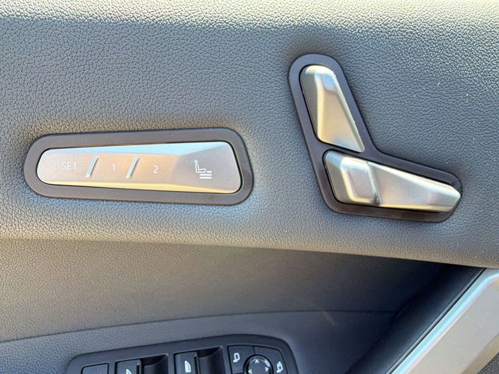 New 2026 BMW iX xDrive45 w/ M Sport Package AWD/4WD image 18