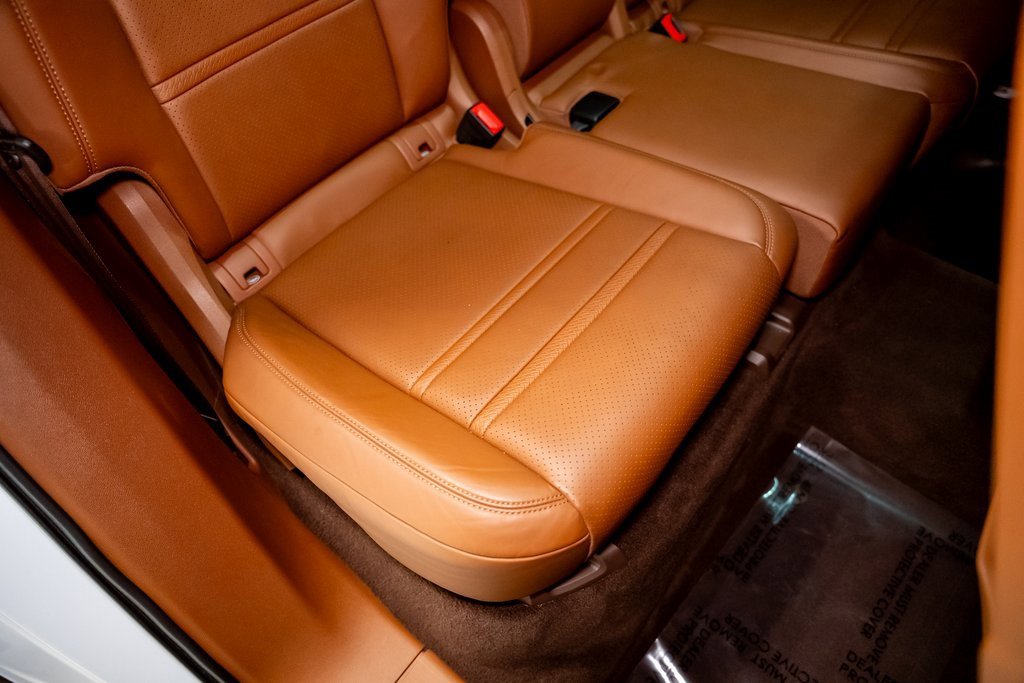 Used 2021 Porsche Cayenne Turbo image 32